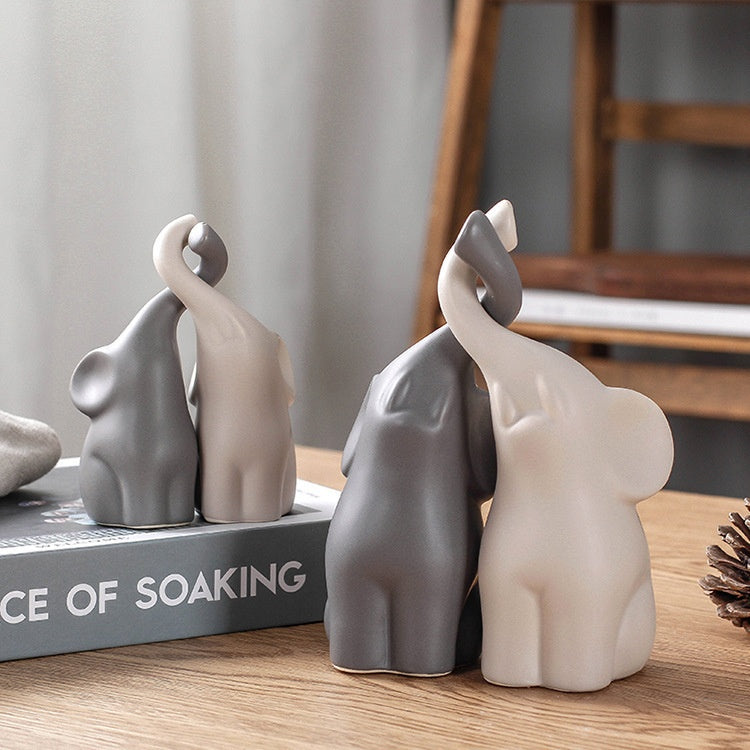 European Home Decor Adorable Couple Figurine